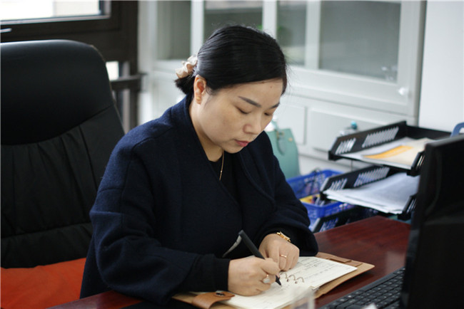 ����(j��ng)��