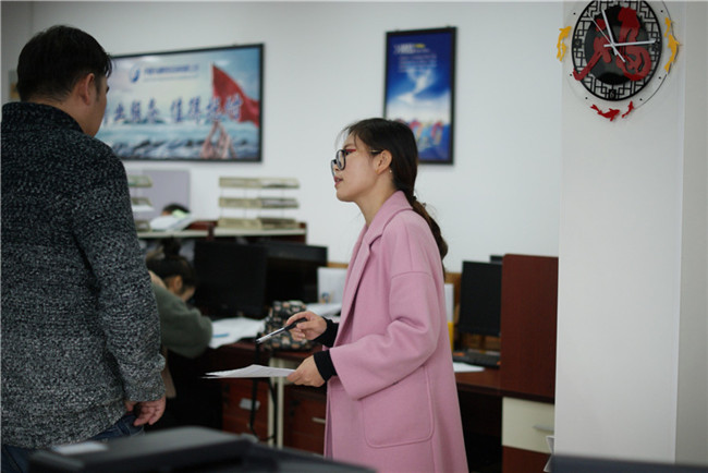 �T���L��